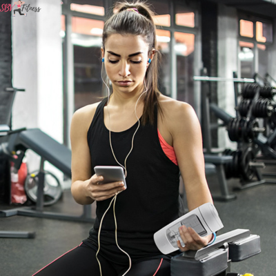 Shaker | STRONG & FIT ™ - 500 ml, Mélange Parfait pour Protéines et Boissons Énergétiques